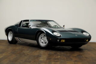 SUPERCAR IN VERDE SCURO. In retrospect the Lamborghini Miura is the first spectacular ‘supercar’ that challenged the sports car world at its debut in 1966. The Miura's drive concept was revolutionary as the first series-production sports car with a rear mid-engine. Its transversely mounted 3.9 litre V12 delivered 350 hp (P400) and from 1968 onwards, the modified version even had 370 hp (P400 S). Also, the progressive, courageous design by Marcello Gandini was a genuine sensation that continues to fascinate to this day. ⁣
⁣
Just like our now available Miura P400 S in its rare, original colour ‘Verde Scuro’ as one of only three examples delivered in this paint finish. After a long-term ownership in France for a full 44 years (!) until 2016 the car received an extensive restoration including a now dark green leather interior that makes this Miura truly unique. A certification from Lamborghini Polo Storico confirms its highly original status with ‘matching numbers’ for engine and gearbox. Our exceptional Miura stands out among many others – a well-prepared jewel for the 60th anniversary of the Miura next year.⁣
⁣
#lamborghinimiura #lamborghinimiuras #classiclamborghini #bertone #gandini #classicdriver #classiccars #classiccartrader #drivetastefully #carpassion #carphotography