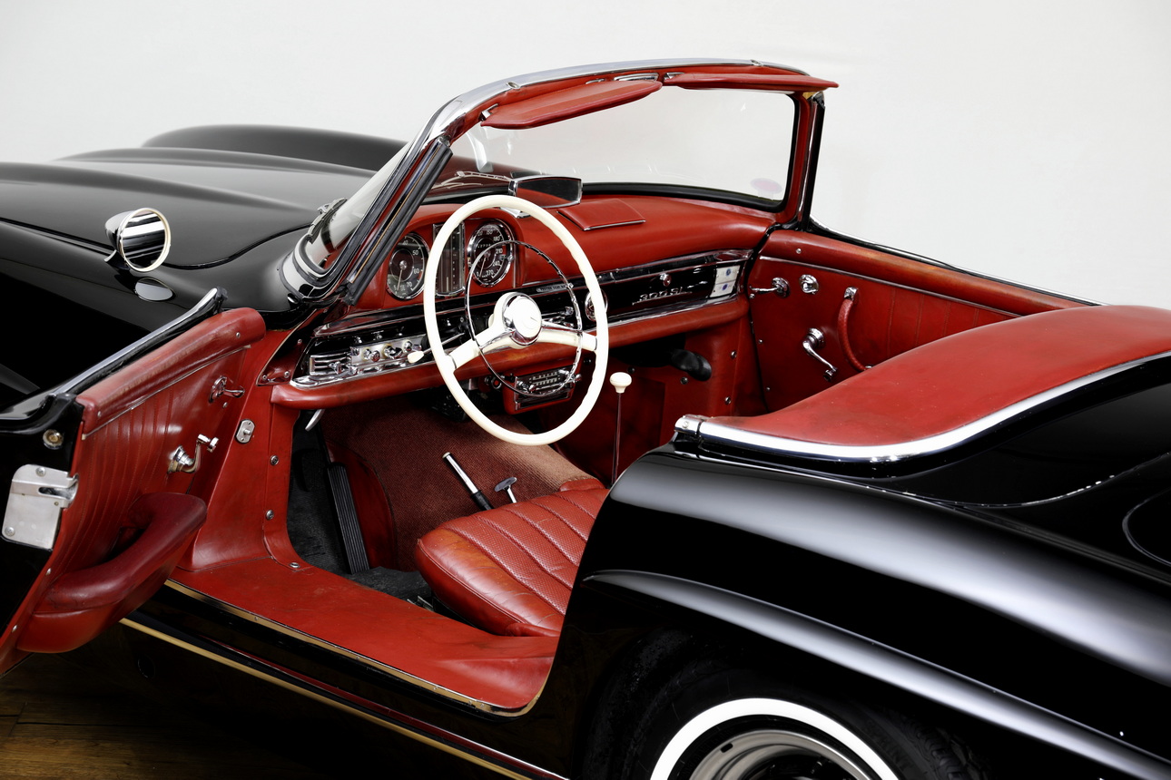 MB_300_SL_Roadster_19